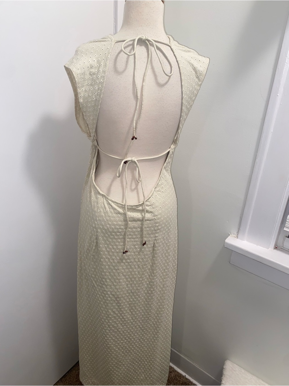 Free People Cream Eventide Open-Back Eyelet Midi Dress - Size XL - NEW - Picture 12 of 13